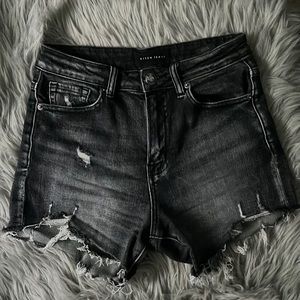 brand is Risen Jeans from a boutique. Size S, around 25-26 waist.